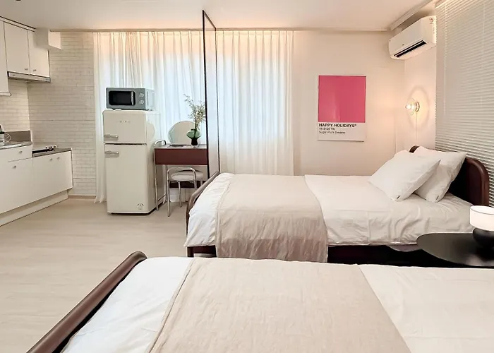 Gangnam, About A 6-minute Walk From Seolleung Station, Daechi Academy District *