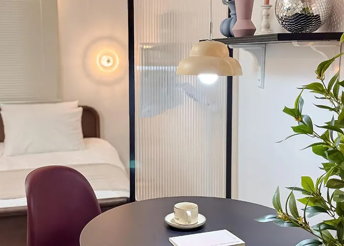 Gangnam, About A 6-minute Walk From Seolleung Station, Daechi Academy District Seoel