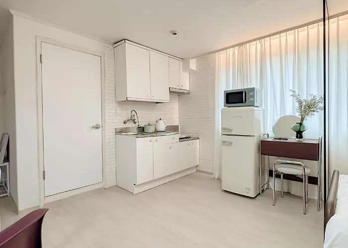 Appartement Gangnam, About A 6-minute Walk From Seolleung Station, Daechi Academy District *